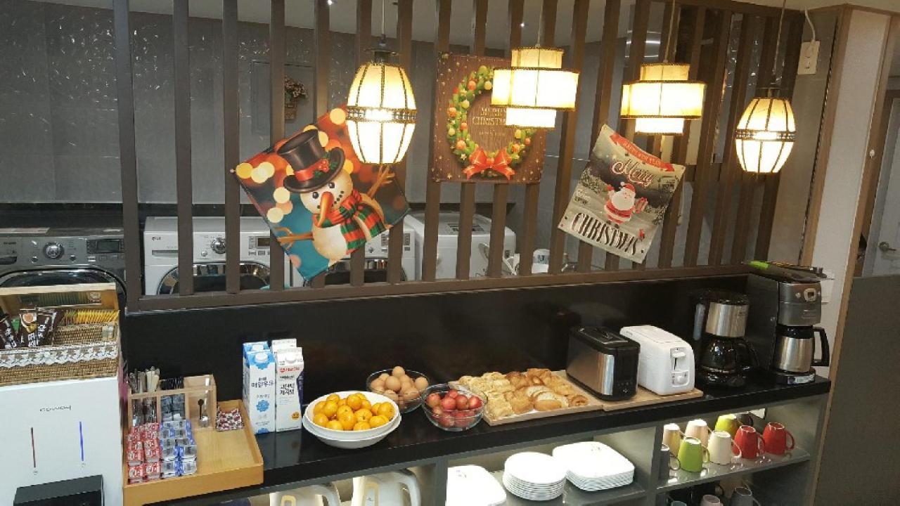 J-Honor Guesthouse Seoul Exterior foto